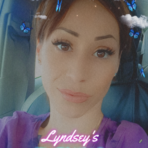 Lyndsey S.