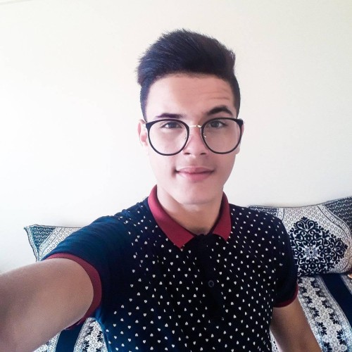 achra l. profile photo