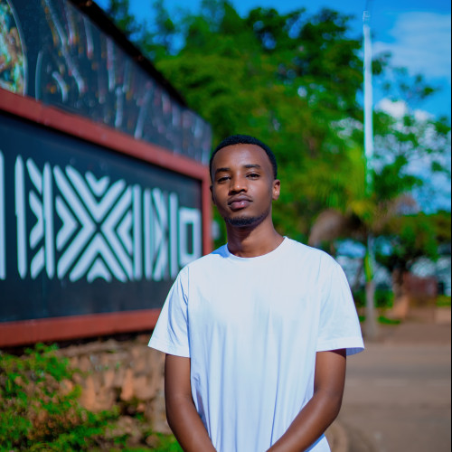 Muringa V. profile photo