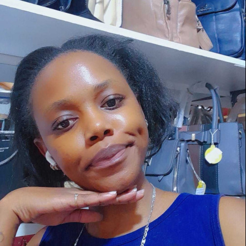 Emma b. profile photo