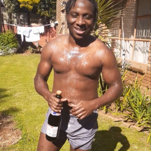 ndiwalana h. profile photo