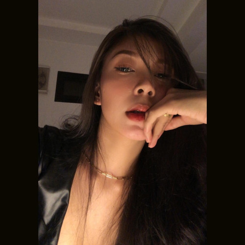 Dimple  L.
