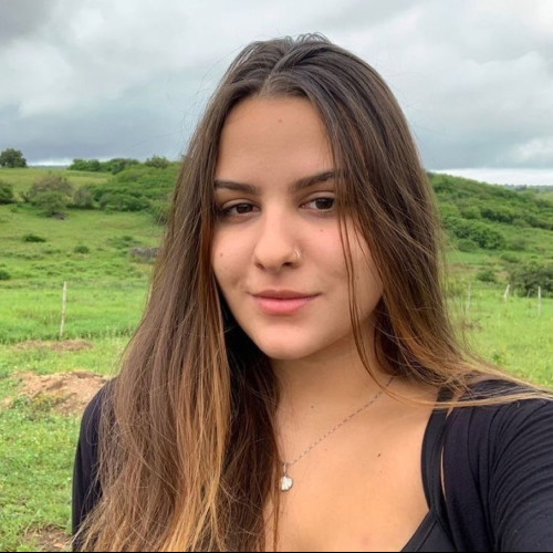 Bruna R.