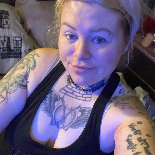 Elaura B.