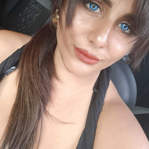 Anna Paola B.