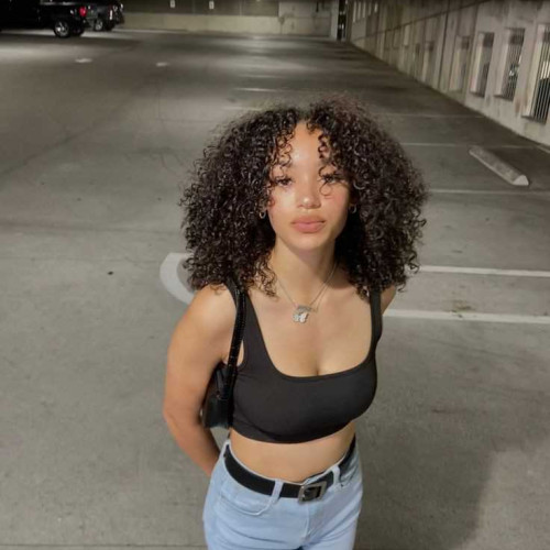 Layla T.