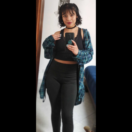 Ximena R.