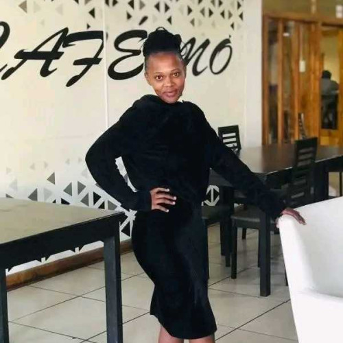 zikhona j. profile photo