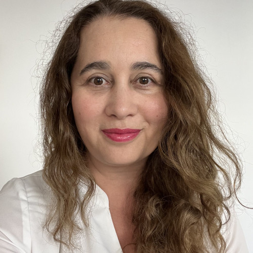 karin r. profile photo