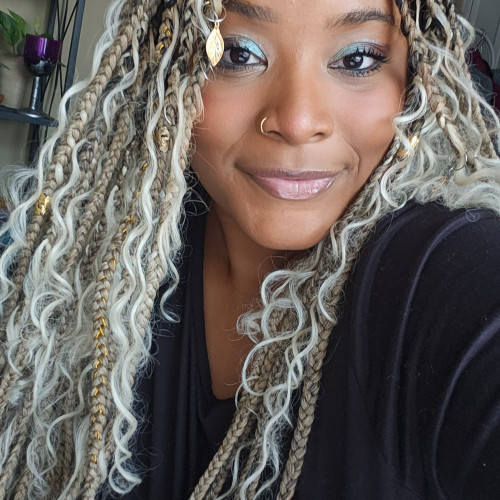 Ashley F. profile photo