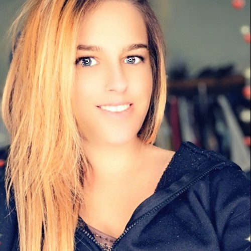 Aysha b.