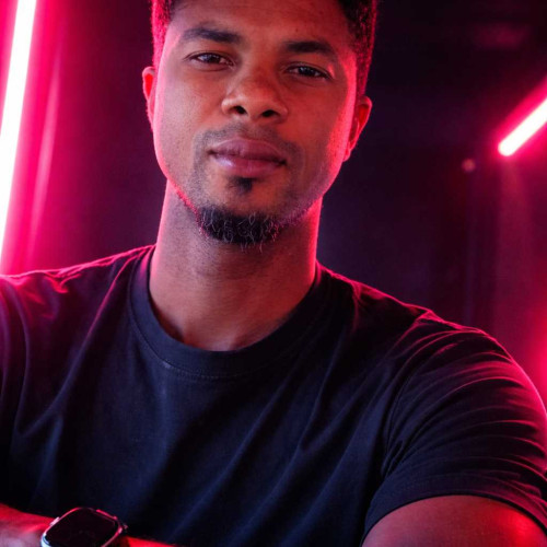 EDDIE V. profile photo