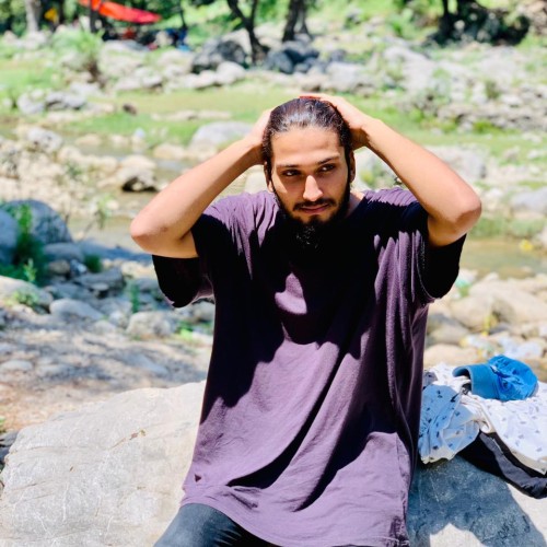 Hamaz  . profile photo