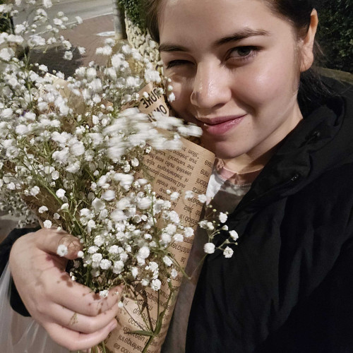 Honey B. profile photo