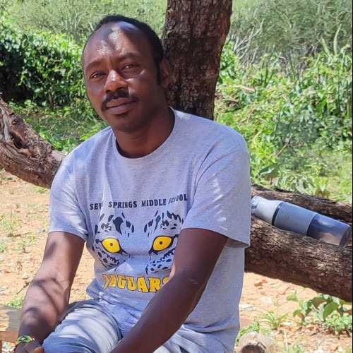 rotay r. profile photo