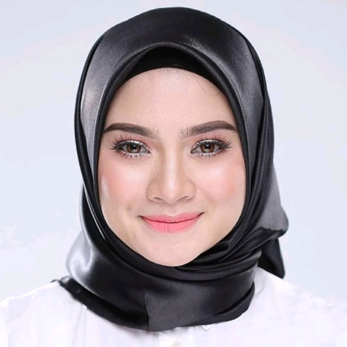 Zeina R.