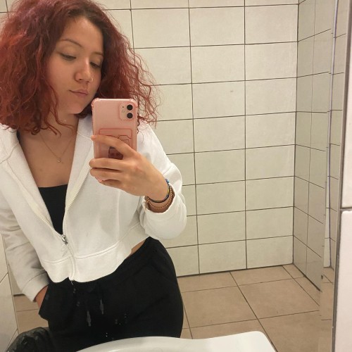 Zeynep E.