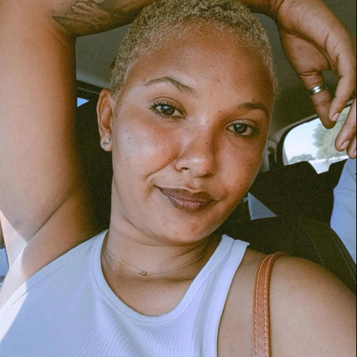 Angelle V. profile photo