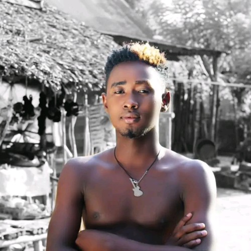 Tsiamy J.