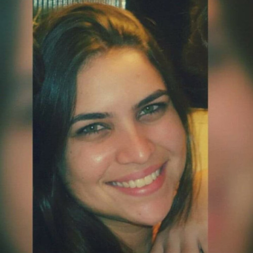 Aline C.