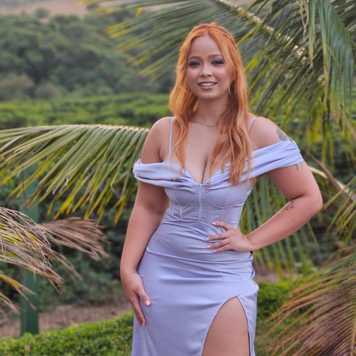 Aline R.