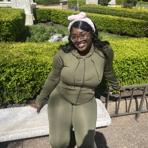 Renza G. profile photo