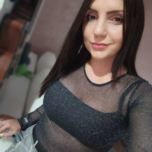 Roxana M.