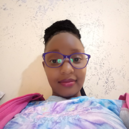 Ivyne  c. profile photo