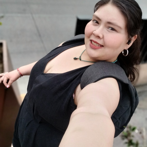 azeneth r. profile photo