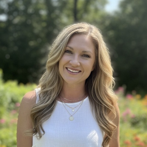 Whitney R. profile photo