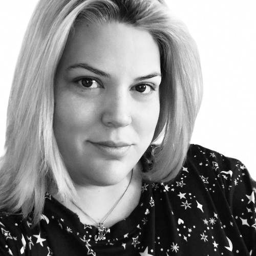 Mari R.