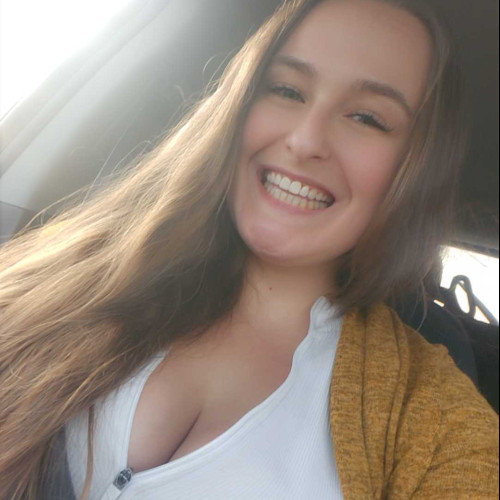 Emy C. profile photo