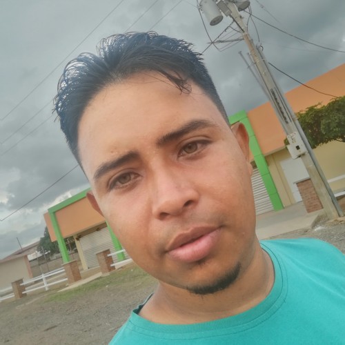 Héctor  b.