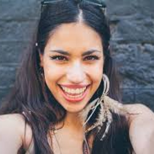 Melivia T. profile photo