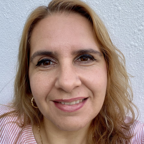 Maria Elena  R. profile photo