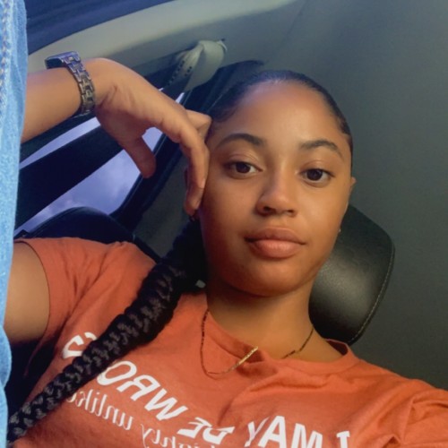 Ellie H. profile photo