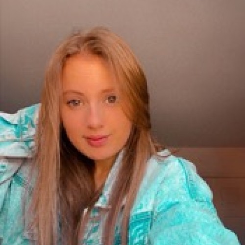 Emylise C.