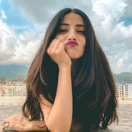Aayushi S.