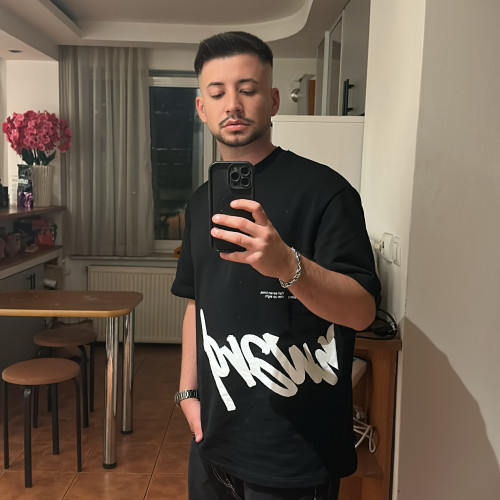 Vlad R. profile photo
