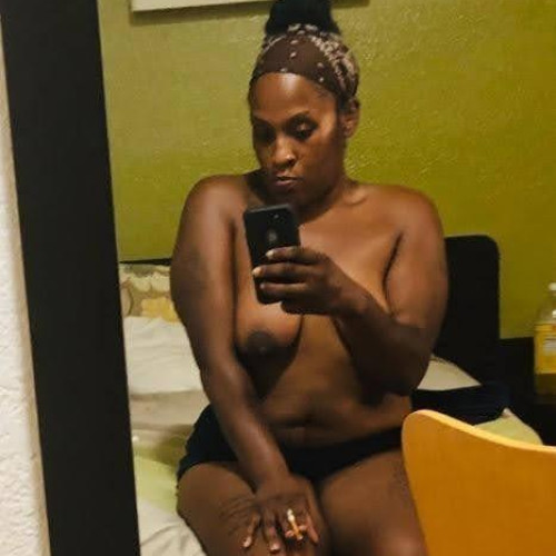 Chynah  L. profile photo