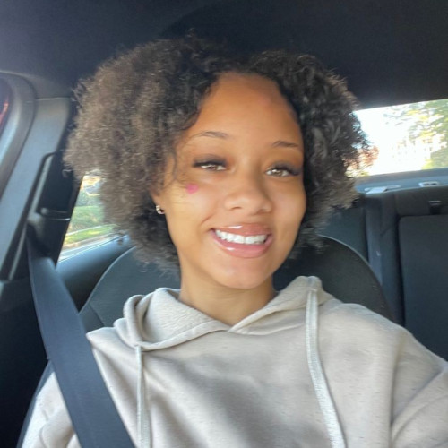 Stella  M. profile photo