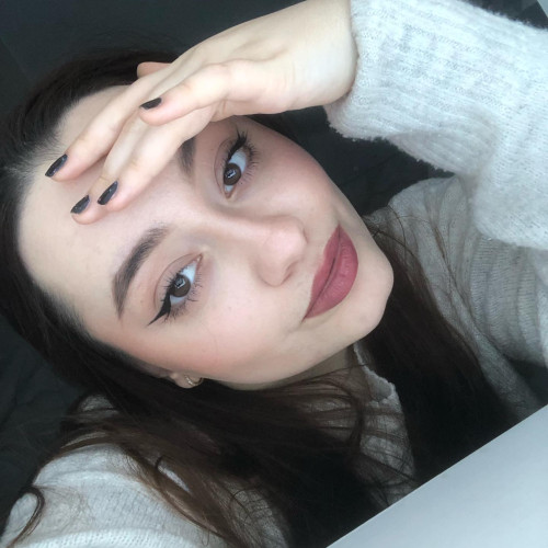 Daria T.