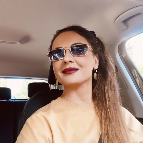 Vicky M. profile photo
