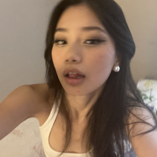 Luna L. profile photo