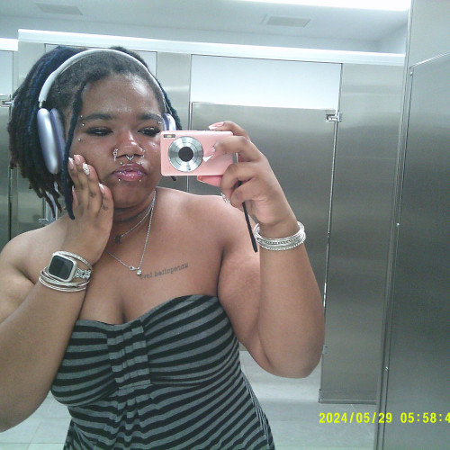 Millie B. profile photo