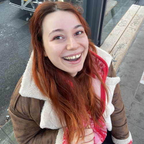 Gamze O. profile photo