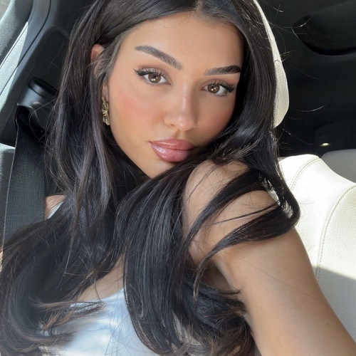 mara f. profile photo