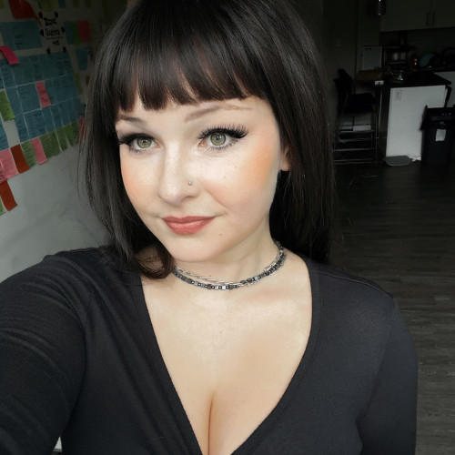 Tess L. profile photo