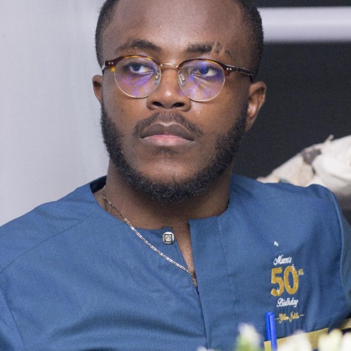 Dominique  D.