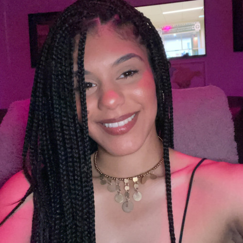 Angelica Q. profile photo